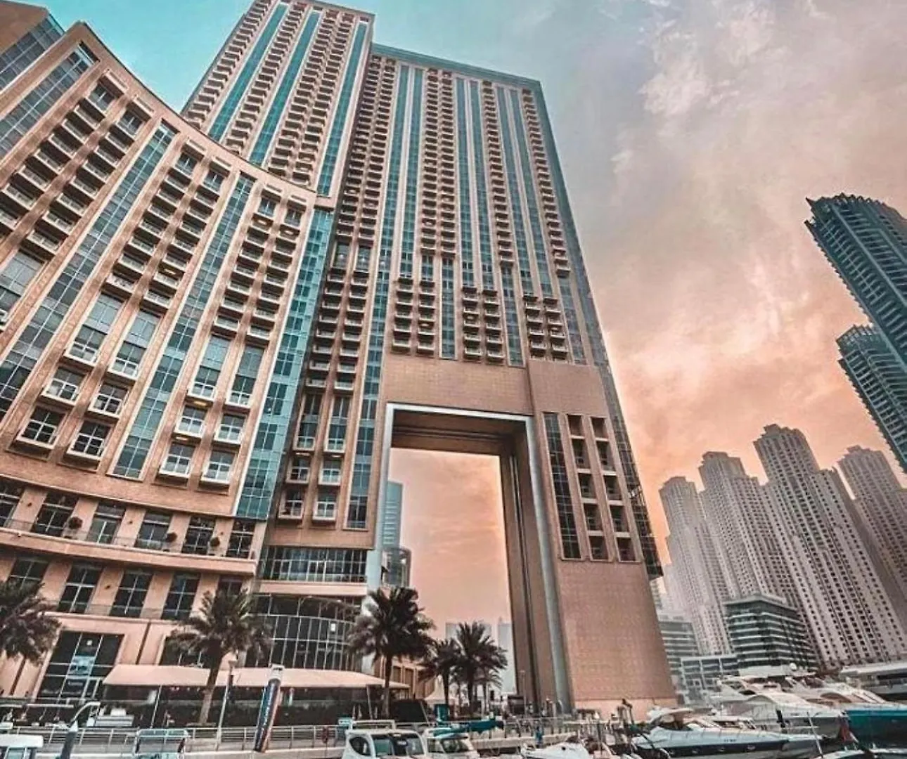 Intercontinental Dubai Marina Hotel Apartments Full Marina View With Balcony, Marina Mall, Large 1 Bedroom Apartment, Kitchen, 2 Toilets, 1 Parking, Swimming Pool And Gym Free Access, Paid Breakfast
